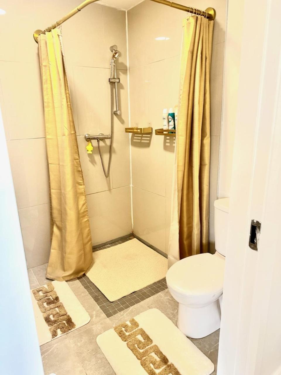 Kildare Luxury Suites מראה חיצוני תמונה