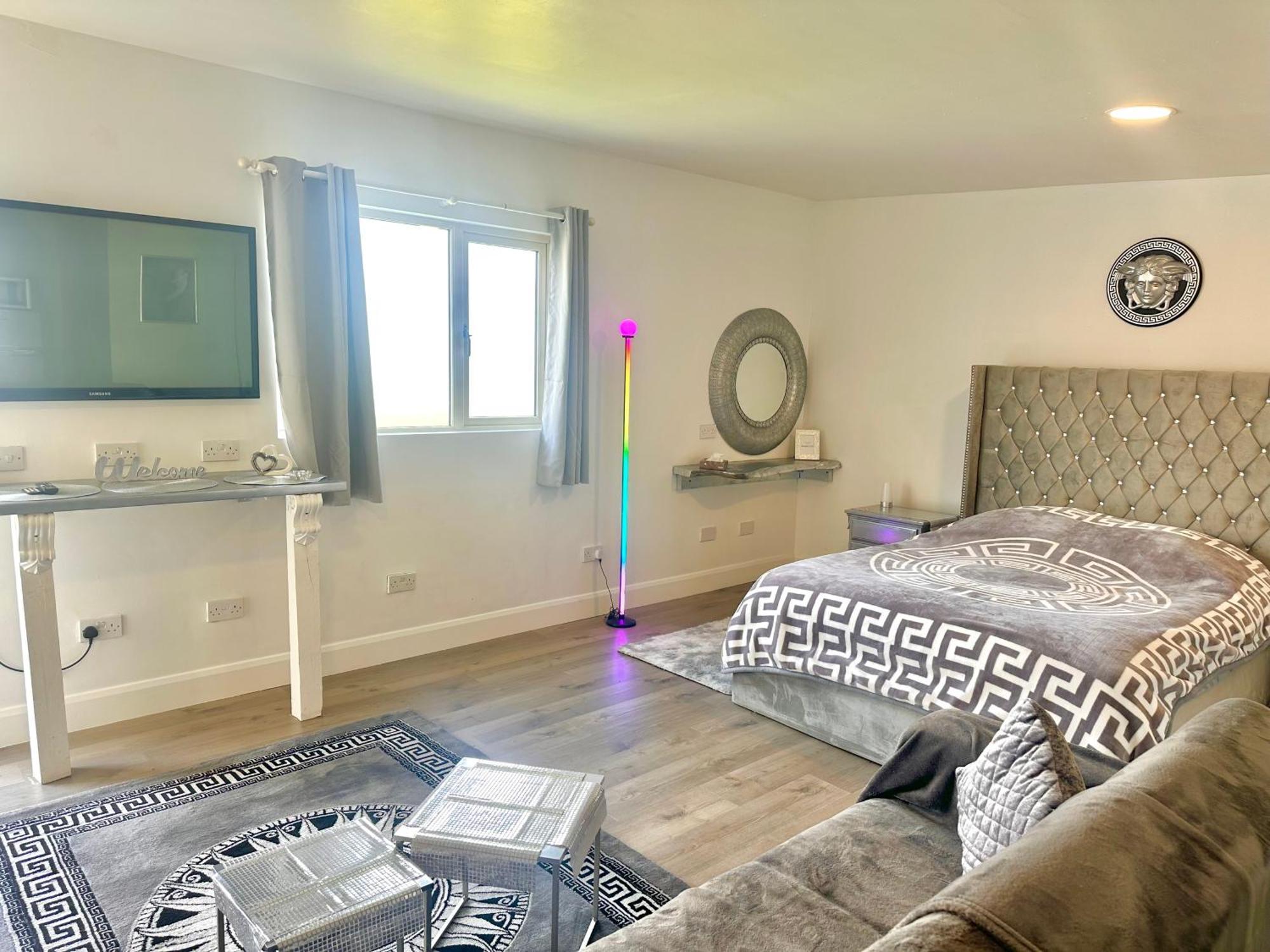 Kildare Luxury Suites מראה חיצוני תמונה